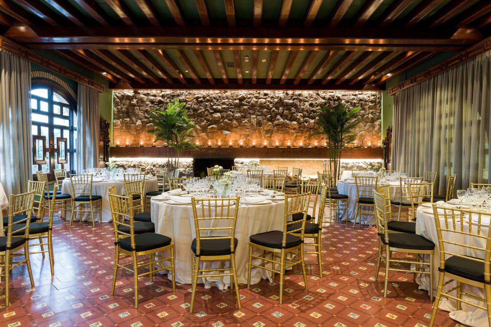 Tertulia — Restaurante El Cachirulo