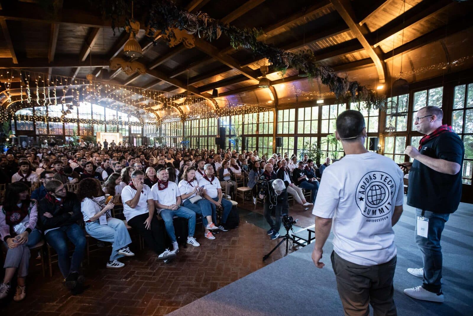 Convención de empresa en el invernadero de La Casa de las Hiedras